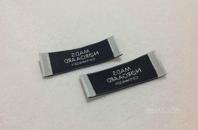 Clothing woven label